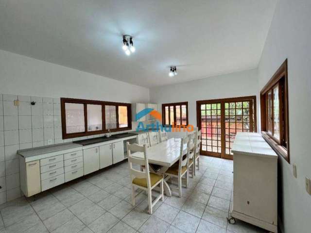 Casa de Condomínio para venda e aluguel em Granja Viana - Pinus Park de 260.00m² com 4 Quartos, 2 Suites e 2 Garagens