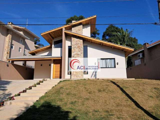 Casa de Condomínio para venda em Vila Verde de 200.00m² com 3 Quartos, 1 Suite e 4 Garagens