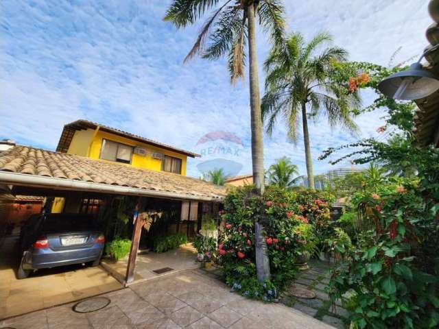 Casa para venda em Barra Da Tijuca de 480.00m² com 4 Quartos, 1 Suite e 4 Garagens