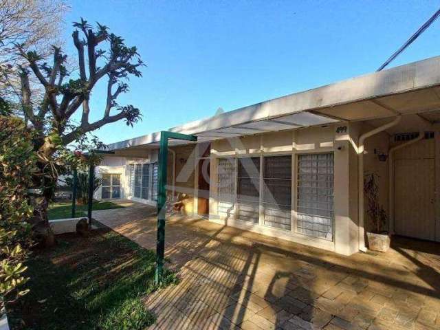 Casa para alugar em Jardim Das Paineiras de 319.00m² com 5 Quartos, 4 Suites e 5 Garagens