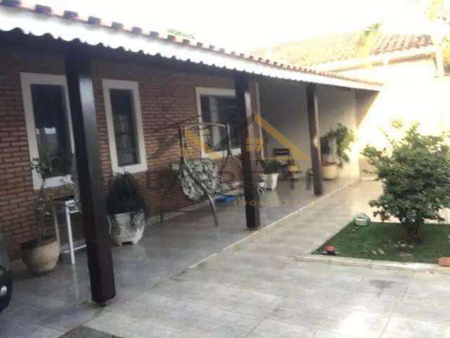 Casa para venda em São Pedro de 170.00m² com 2 Quartos, 1 Suite e 3 Garagens