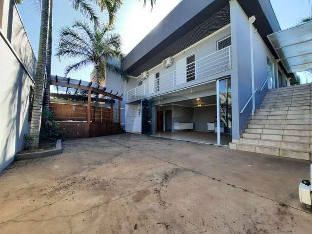 Casa de Condomínio para venda em Parque Do Varvito de 243.00m² com 3 Quartos, 3 Suites e 2 Garagens