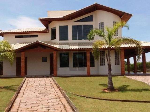 Casa para venda em Parque Village Castelo de 480.00m² com 4 Quartos, 2 Suites e 4 Garagens