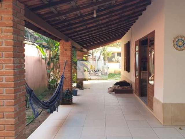 Casa para venda em Camburi de 525.00m² com 2 Quartos, 2 Suites e 4 Garagens