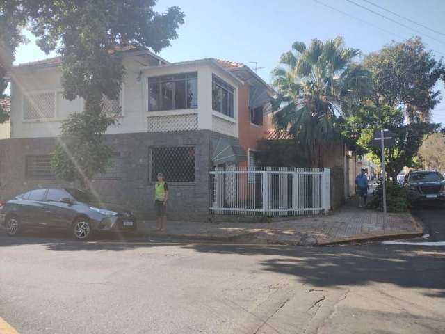 Casa para venda em Paulista de 218.00m² com 5 Quartos, 2 Suites e 2 Garagens