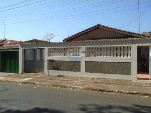 Casa para venda em Aterrado de 135.92m² com 3 Quartos e 3 Garagens