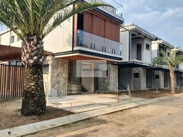 Casa para venda em Maresias de 161.00m² com 4 Quartos, 4 Suites e 2 Garagens