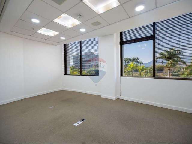 Sala Comercial para alugar em Barra Da Tijuca de 104.00m² com 5 Garagens