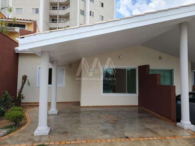 Casa de Condomínio para venda em Jardim Guadalajara de 141.00m² com 3 Quartos, 1 Suite e 2 Garagens