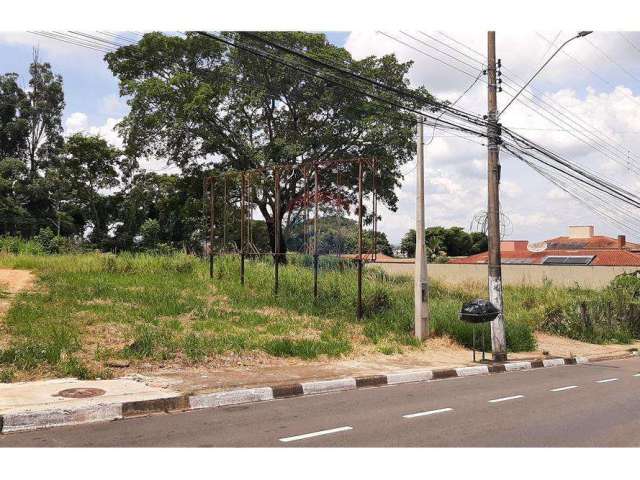 Galpão / Depósito / Armazém para alugar em Centro de 1000.00m² com 25 Garagens