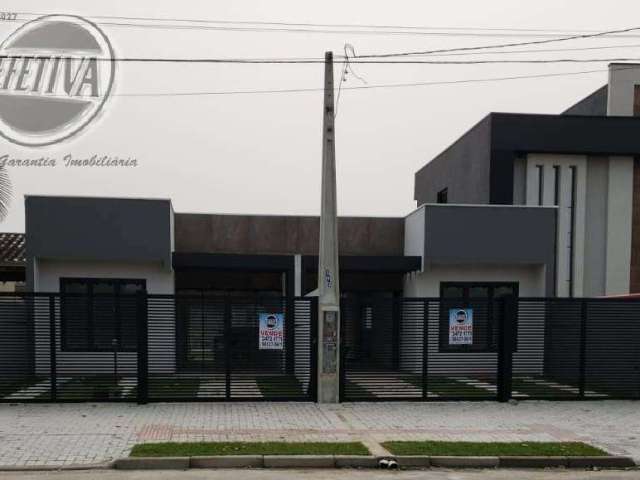 Casa para venda em Guaratuba de 82.00m² com 3 Quartos, 1 Suite e 1 Garagem