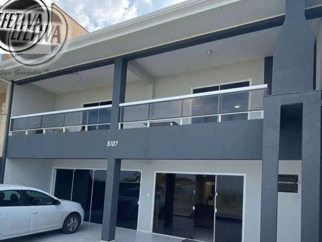 Casa para venda em Matinhos de 324.00m² com 3 Quartos, 1 Suite e 2 Garagens