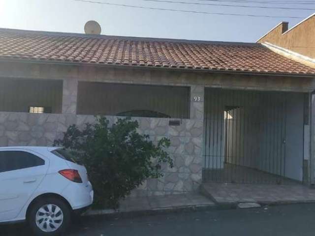 Casa para venda em Jardim Santa Maria de 250.00m² com 2 Quartos e 3 Garagens