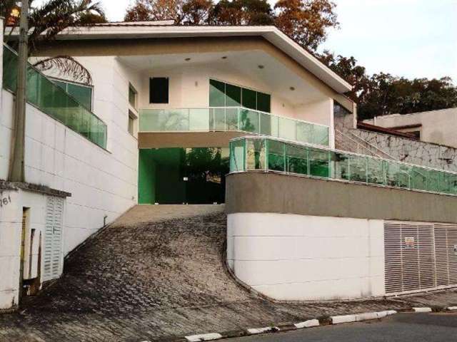 Sobrado para venda em Arujázinho I, Ii E Iii de 600.00m² com 4 Quartos, 4 Suites e 3 Garagens