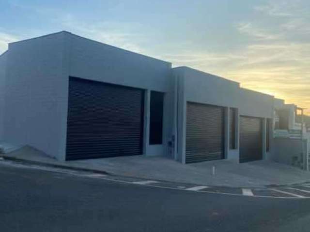 Galpão / Depósito / Armazém para alugar em Piracicamirim de 235.00m²