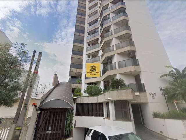 Apartamento para alugar em Centro de 236.00m² com 4 Quartos, 2 Suites e 2 Garagens