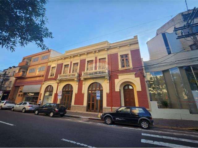 Prédio Comercial para alugar em Centro de 2070.00m² com 15 Garagens