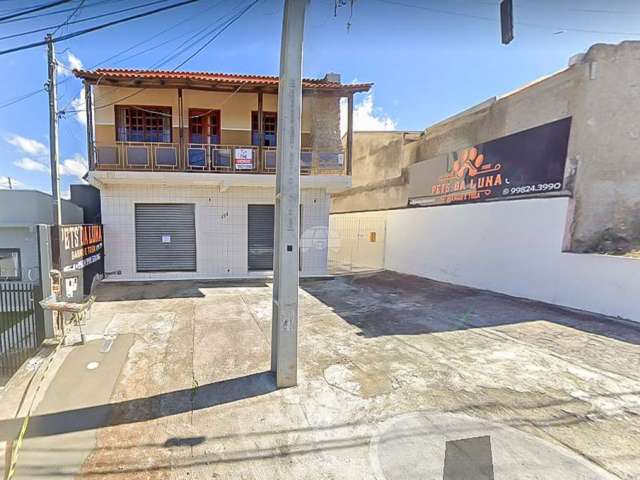 Sobrado para venda em Guaraituba de 220.00m² com 4 Quartos