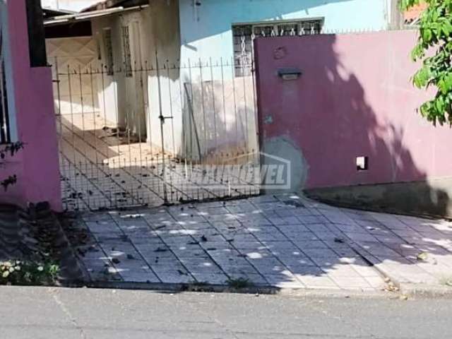 Casa para venda em Jardim Simus de 94.00m² com 3 Quartos e 1 Garagem