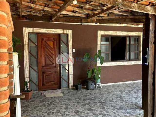 Casa para venda em Quietude de 100.00m² com 3 Quartos, 1 Suite e 8 Garagens