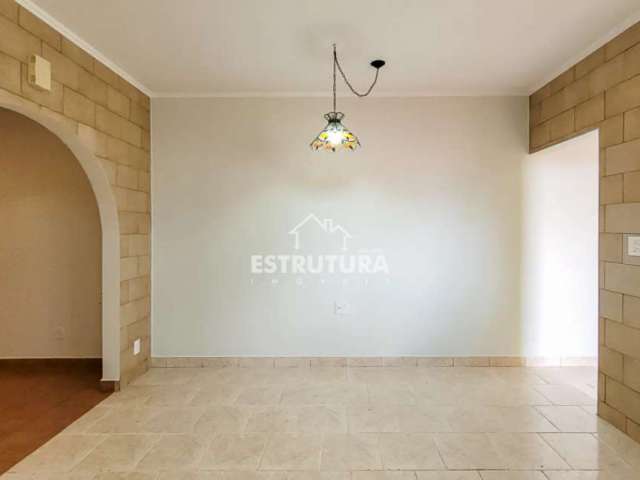 Casa para alugar em Jardim Cherveson de 130.00m² com 2 Quartos