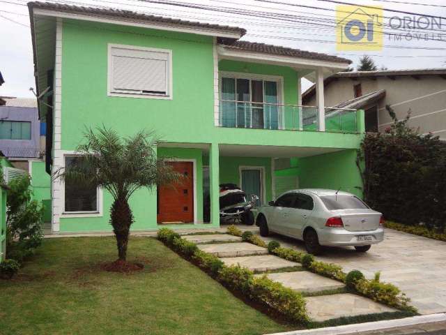 Casa de Condomínio para venda em Aldeia Da Serra de 320.00m² com 4 Quartos, 3 Suites e 2 Garagens