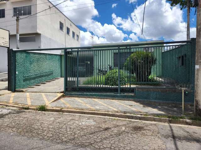 Casa para venda em Vila Gabriel de 485.00m² com 3 Quartos, 1 Suite e 2 Garagens