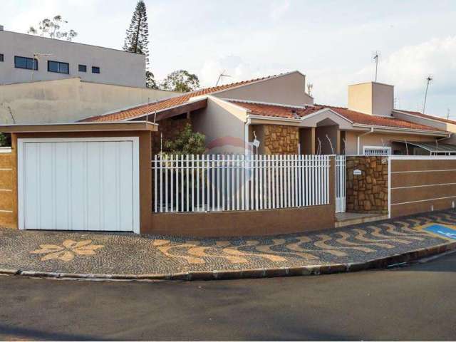 Casa para venda em Jardim Abolição De Lourenço Dias de 182.44m² com 4 Quartos, 1 Suite e 3 Garagens