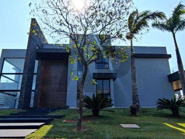 Casa para venda em Portal Dos Bandeirantes I de 1500.00m² com 5 Quartos, 5 Suites e 6 Garagens