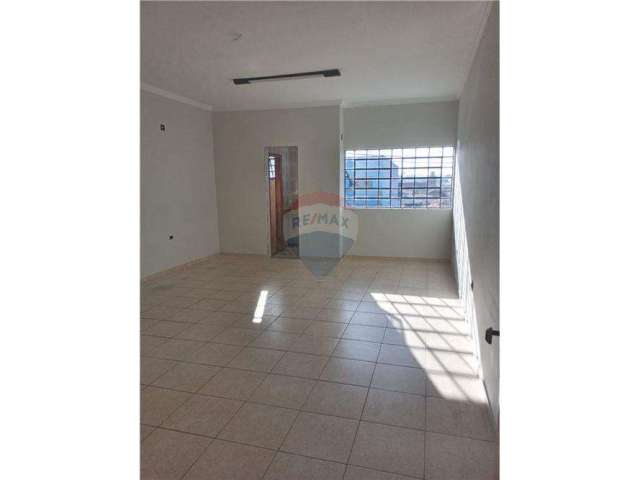 Sala Comercial para alugar em Vila Real de 42.50m²