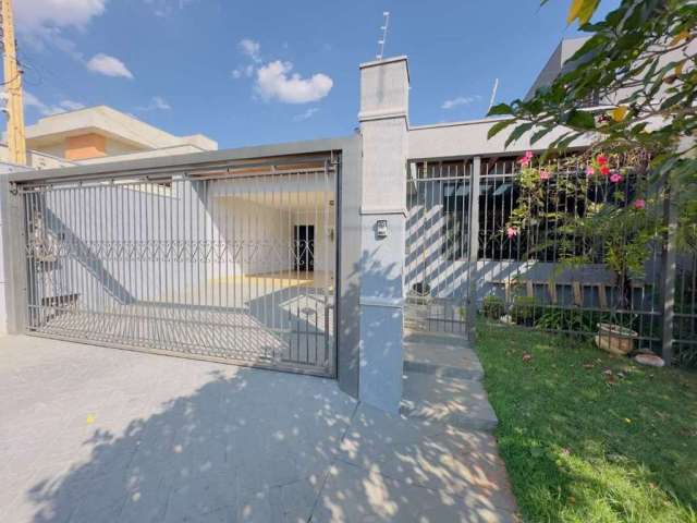 Sobrado para venda em Jardim Tropical de 240.00m² com 3 Quartos, 3 Suites e 4 Garagens