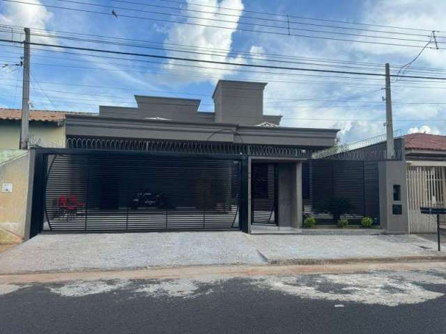 Casa para venda e aluguel em Parque São Miguel de 360.00m² com 2 Quartos, 2 Suites e 4 Garagens