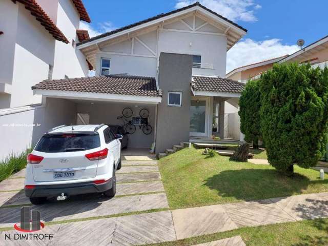 Sobrado para venda em Vila Oliveira de 240.00m² com 3 Quartos, 1 Suite e 3 Garagens