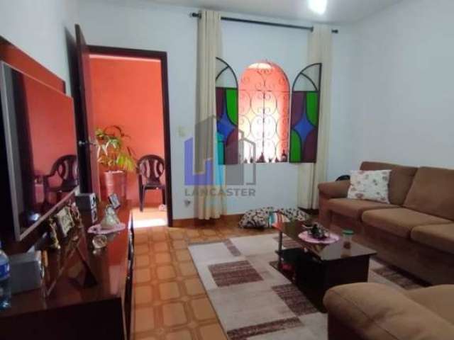 Casa para venda em Vila Guiomar de 48.00m² com 2 Quartos e 2 Garagens