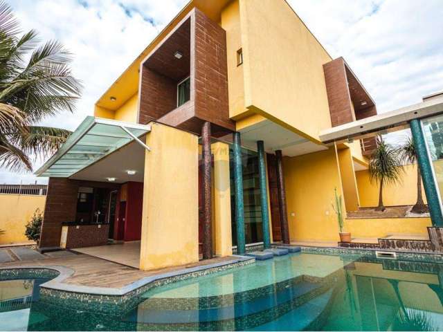 Casa para venda em Jardim Esplanada de 381.50m² com 4 Quartos, 4 Suites e 6 Garagens