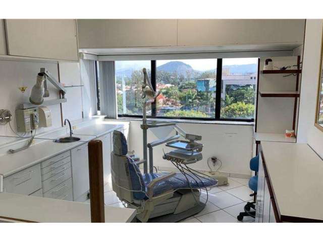 Sala Comercial para alugar em Barra Da Tijuca de 29.00m² com 1 Garagem