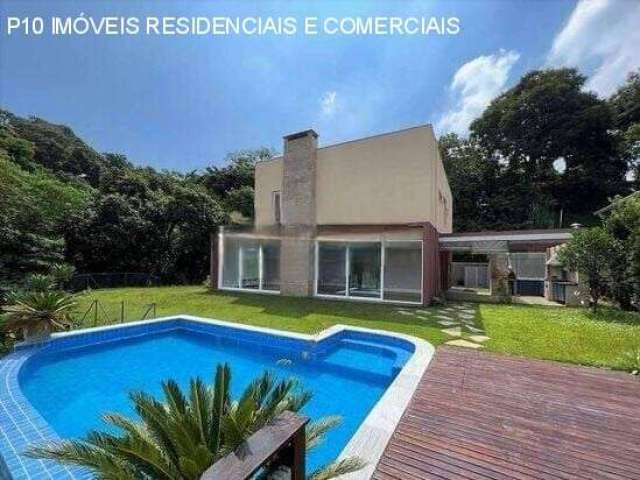 Casa para venda em Granja Viana de 1249.00m² com 4 Quartos, 4 Suites e 5 Garagens