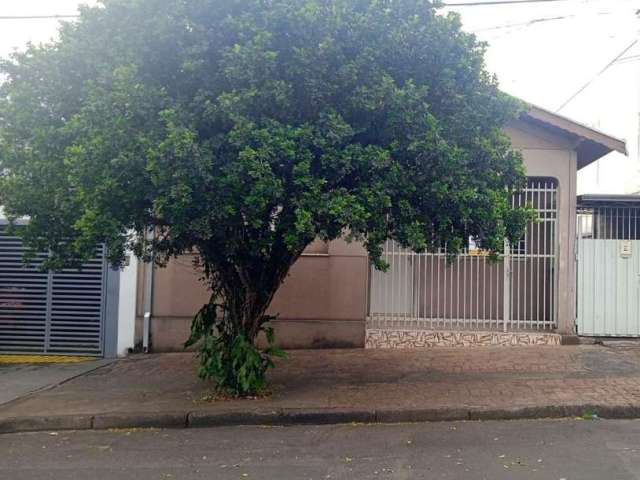 Casa para venda em Algodoal de 165.00m² com 3 Quartos e 6 Garagens