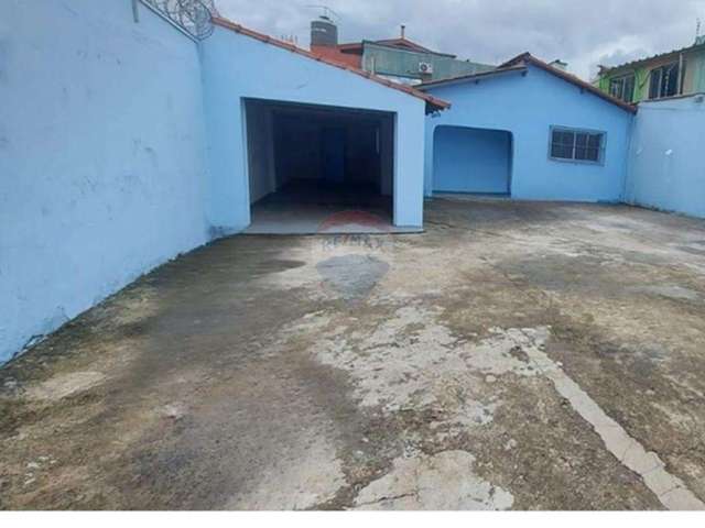 Prédio Comercial para alugar em Vila Vianelo de 188.00m² com 2 Quartos e 7 Garagens