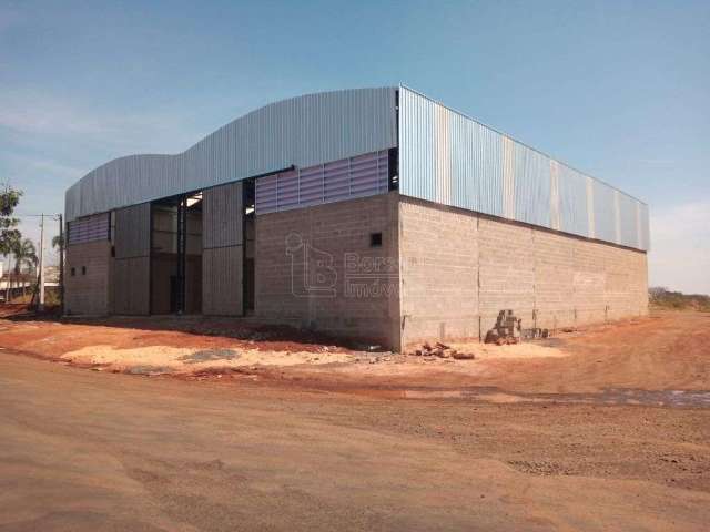 Galpão / Depósito / Armazém para alugar em 7º Distrito Industrial (antonio Zanin) de 800.00m² com 10 Garagens