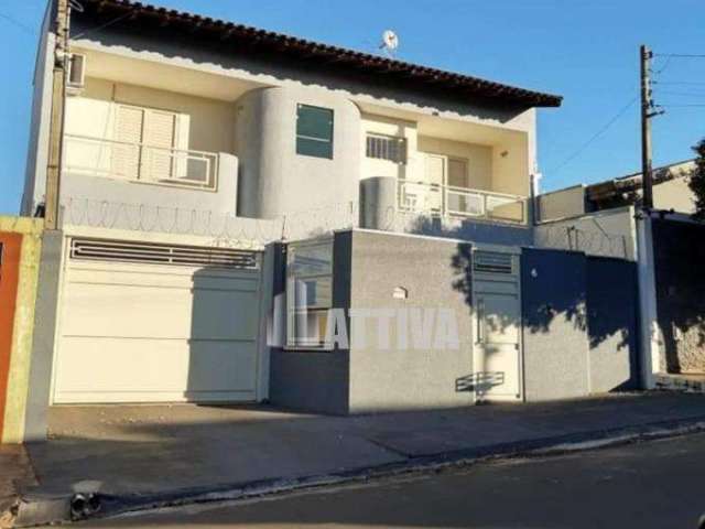 Sobrado para venda em Jardim Panorama de 200.00m² com 3 Quartos, 1 Suite e 2 Garagens