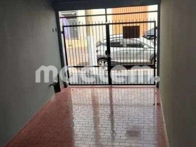 Casa para alugar em Jardim Anhangüera de 60.00m² com 2 Quartos e 1 Garagem