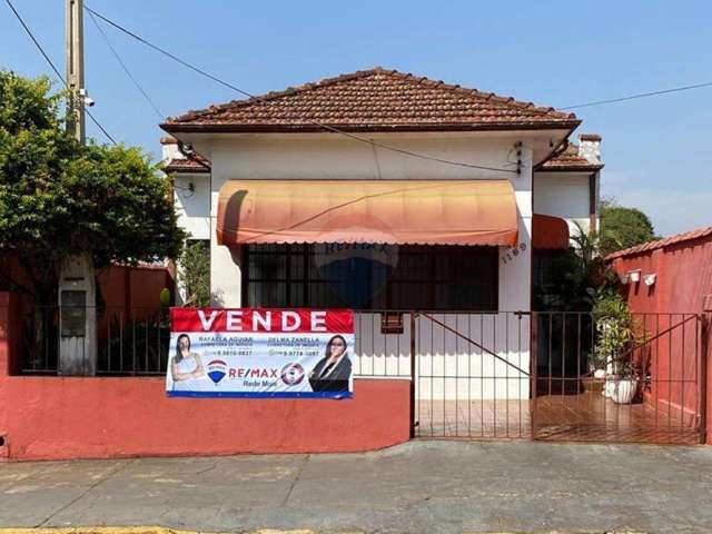 Casa para venda em Centro de 190.30m² com 3 Quartos e 1 Garagem