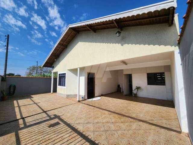 Casa para venda em São Pedro de 179.00m² com 3 Quartos, 1 Suite e 2 Garagens