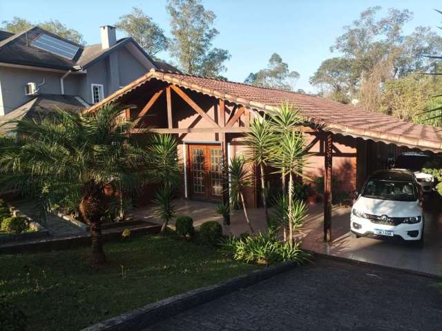 Casa para venda em Nova Higienópolis de 200.00m² com 5 Quartos e 4 Garagens