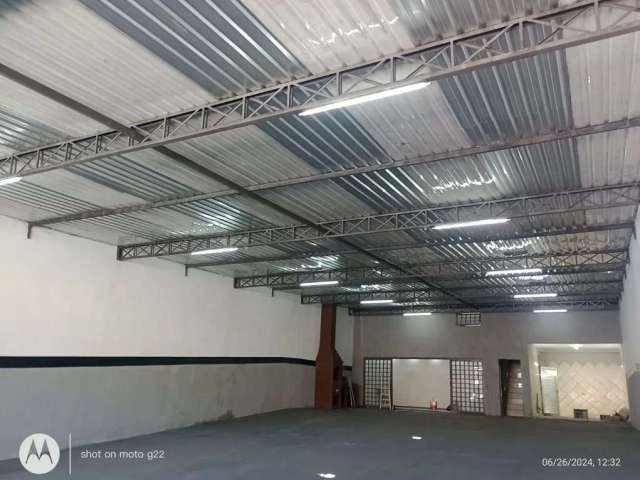 Galpão / Depósito / Armazém para alugar em Jardim Bom Clima de 378.00m² com 6 Garagens