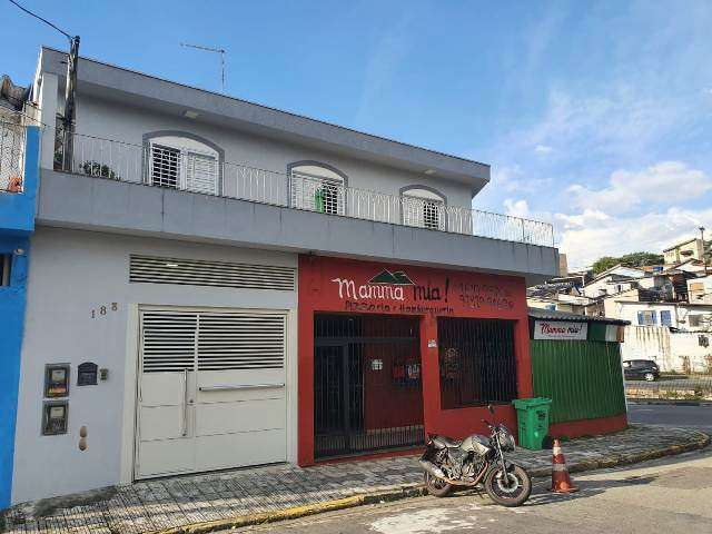 Casa para venda em Braz Cubas de 300.00m² com 3 Quartos, 1 Suite e 2 Garagens