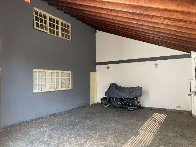 Casa para venda em Vila Oliveira de 314.00m² com 7 Quartos, 4 Suites e 3 Garagens