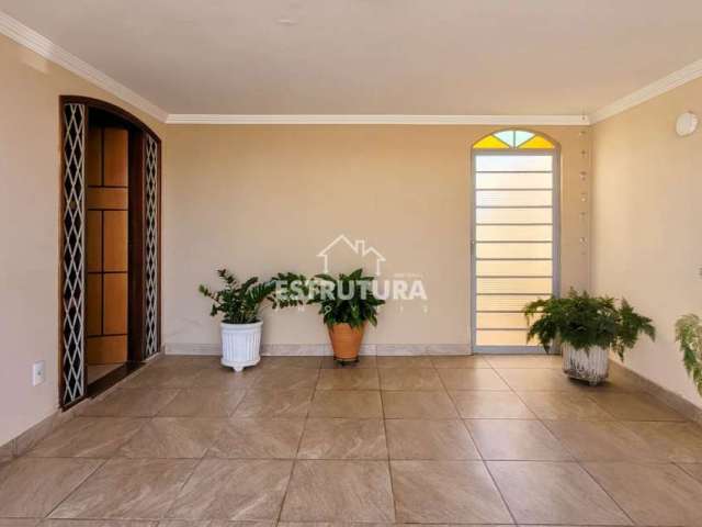 Casa para alugar em Vila Operária de 240.00m² com 3 Quartos, 1 Suite e 3 Garagens