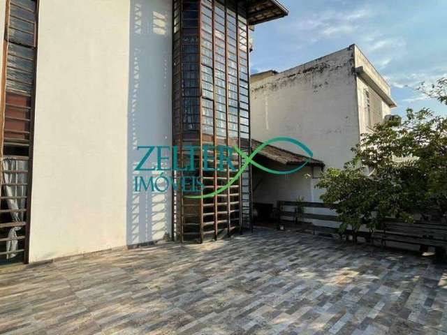 Casa para venda em Vila da Penha de 509.00m² com 4 Quartos, 3 Suites e 4 Garagens